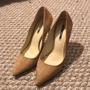 Zara basics tan suede heels 6.5